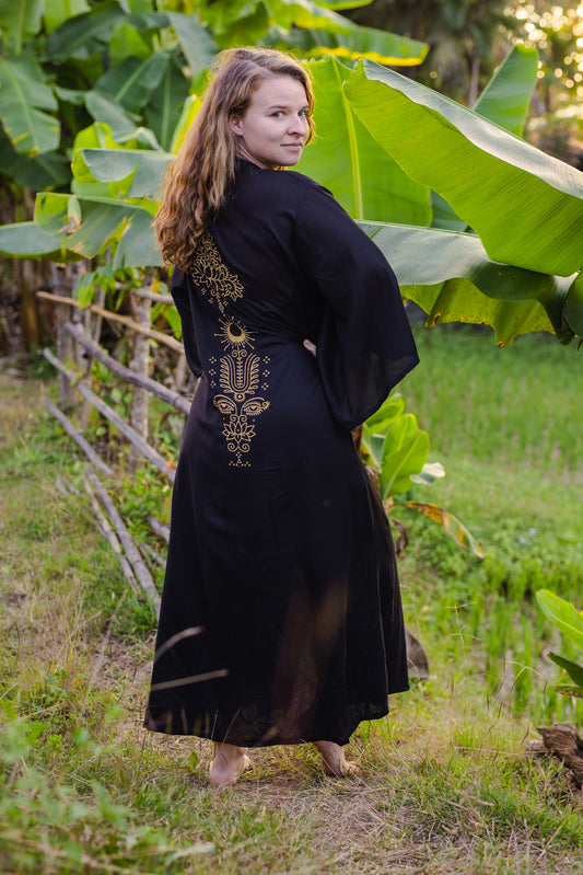 Knowing Eye / Pacha Mama Unisex Block-printed Long Kimono