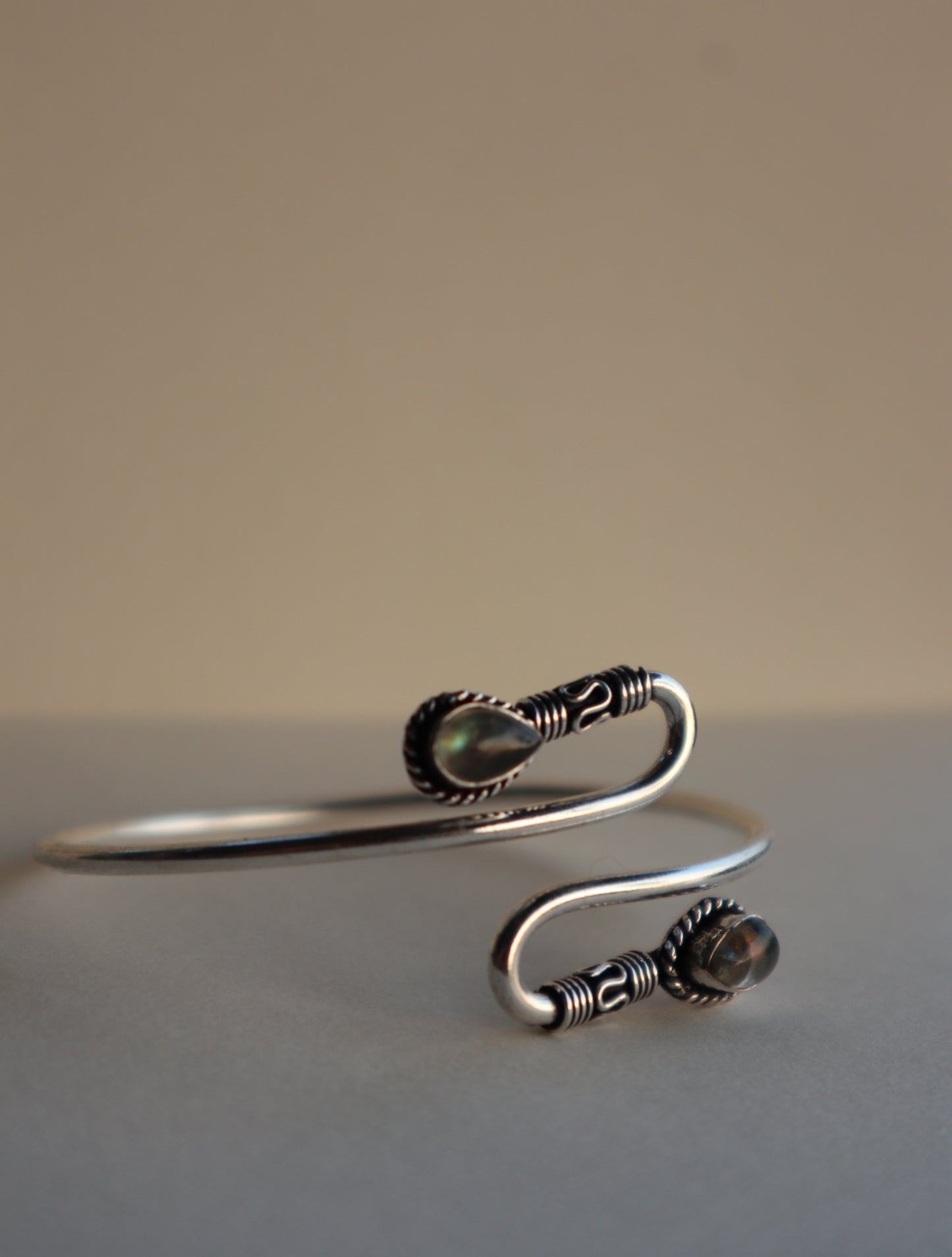 Goddess smile set: ring and bracelet