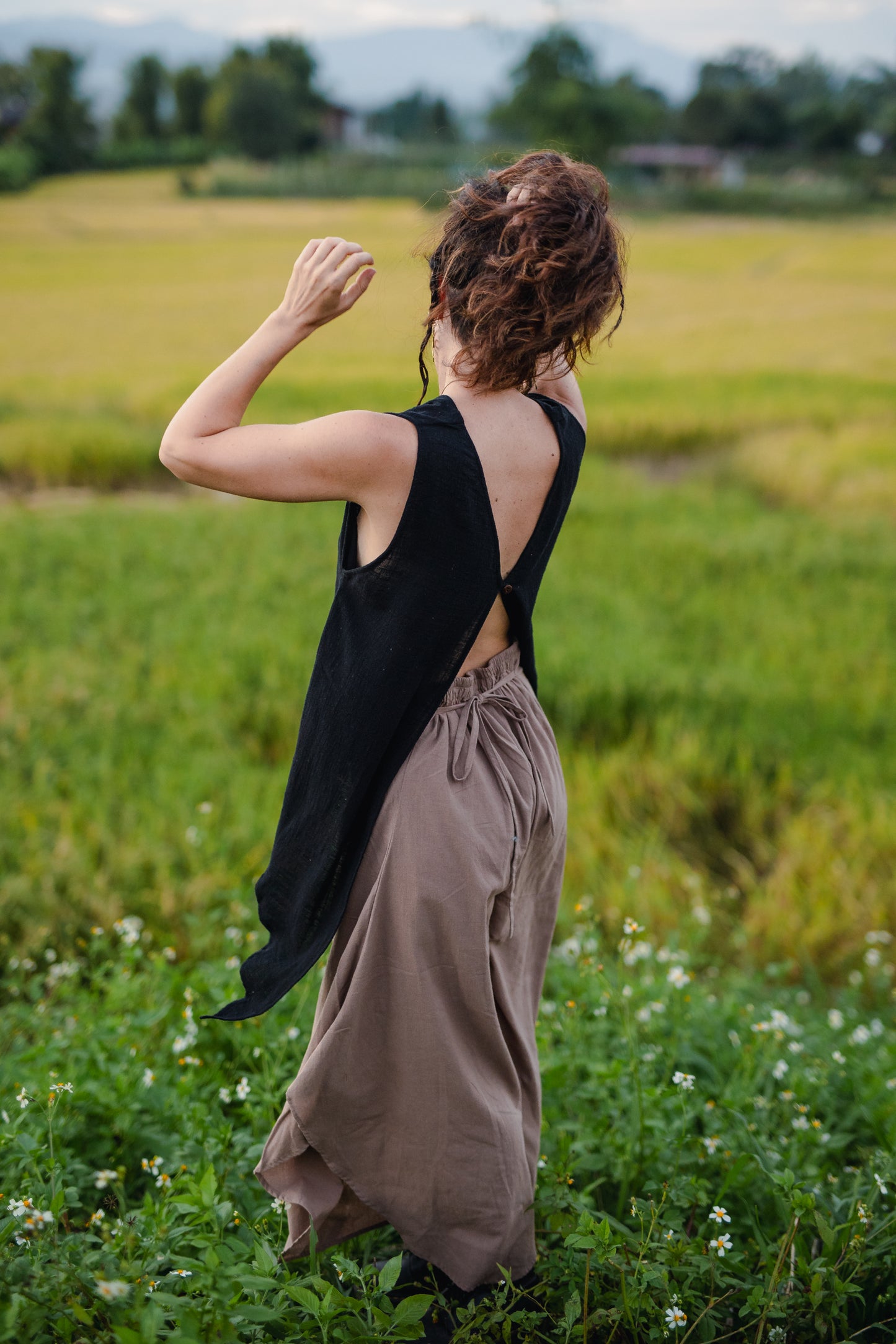 Reversible Bamboo Obsidian Black White Eva Top