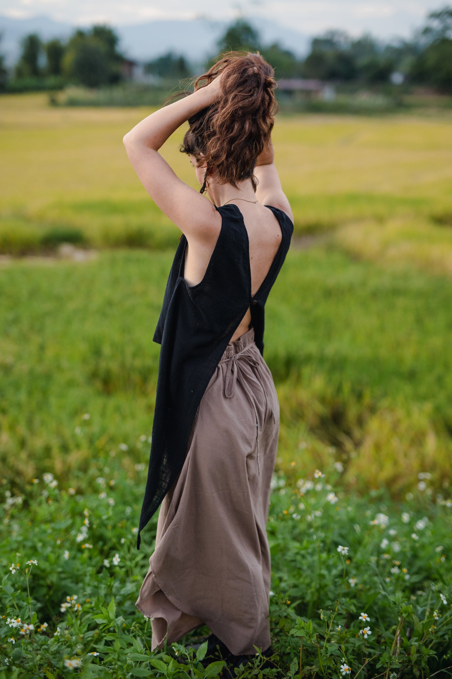 Reversible Bamboo Obsidian Black White Eva Top