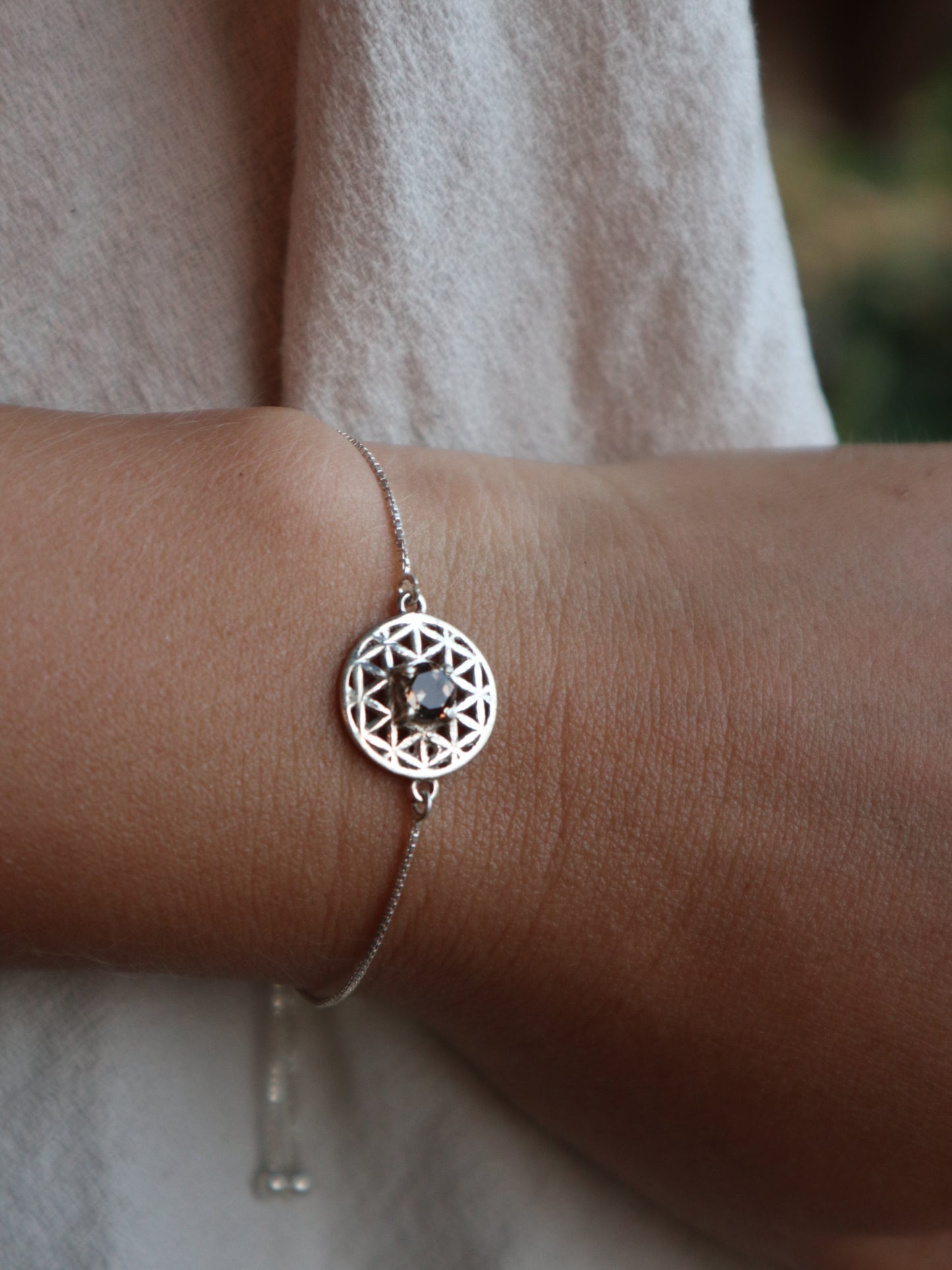 Root chakra flower power silver 92.5 bracelet with smoky quartz