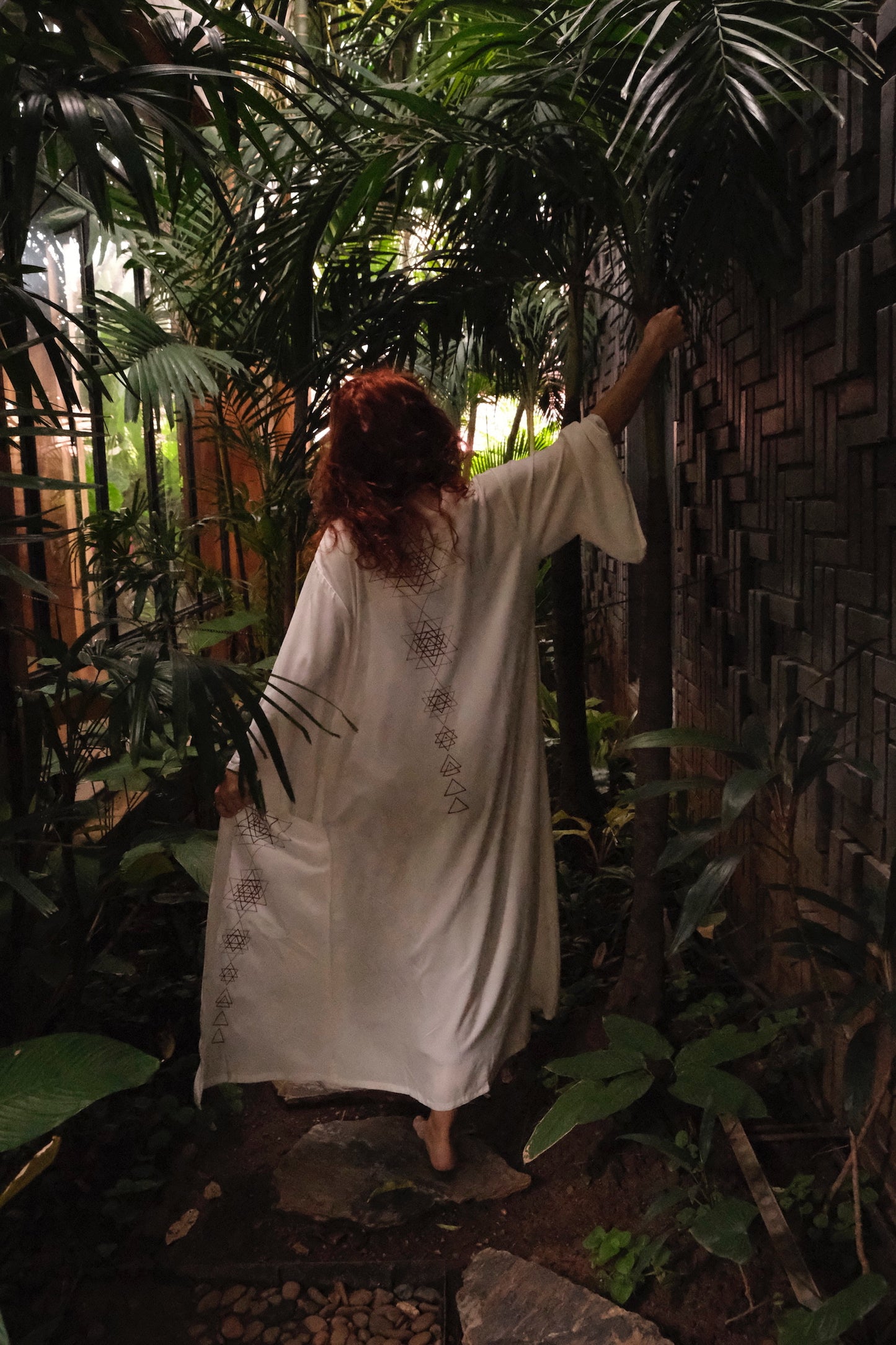 Sri Yantra / White Pacha Mama Unisex Block-printed Long Kimono